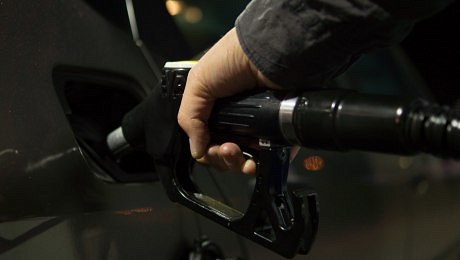 EU zavádí jednotné označení pohonných hmot