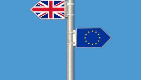 Parlament schválil dohodu o budoucích vztazích mezi EU a Velkou Británií