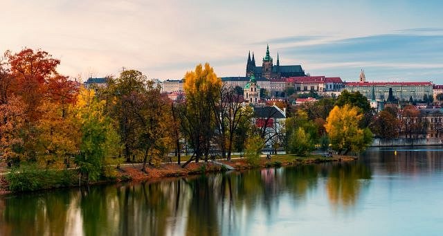 European political community meets for the first time in Prague