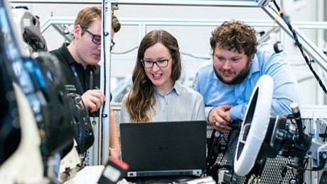 Fond pro digitalizaci a restrukturalizaci podpoří zaměstnance ještě před výpovědí