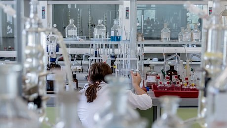 EK uvolňuje přes 210 milionů EUR na podporu vědců: Šance na posílení inovací a přilákání talentů pro český byznys