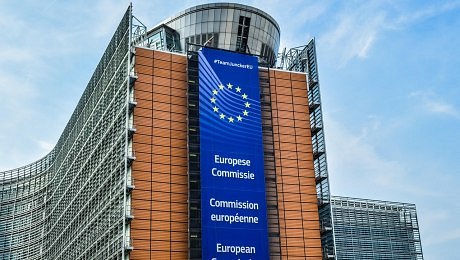 Evropská komise představila globální klimatickou a energetickou strategii pro posílení pozice EU na světových trzích